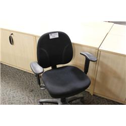 Black Adjustable Task Chair