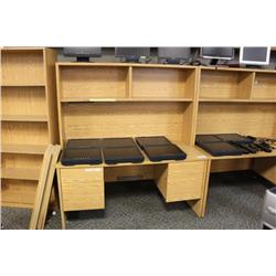 Oak Desk With Hutch