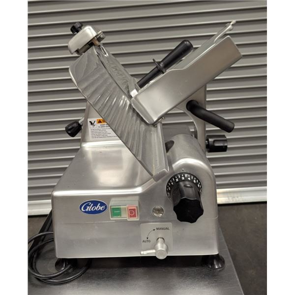 Globe G12A 12" Automatic Gravity Feed Meat Slicer w/Sharpener