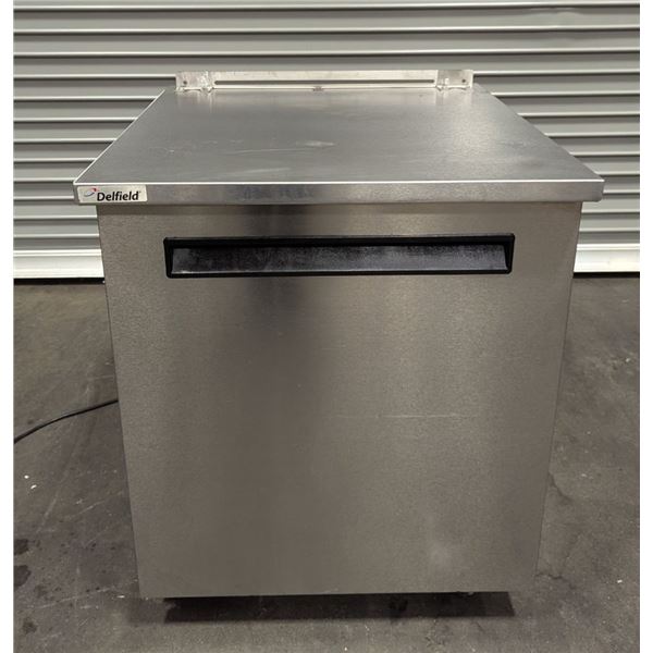 Delfield 406P-STAR-CCT 29.5" Undercounter Cooler W/Removable Rack & Baskets