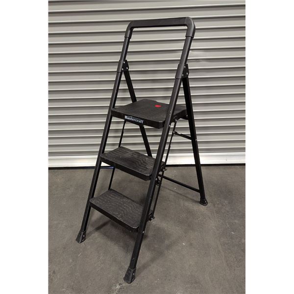 Mastercraft 3-Step Holding Ladder