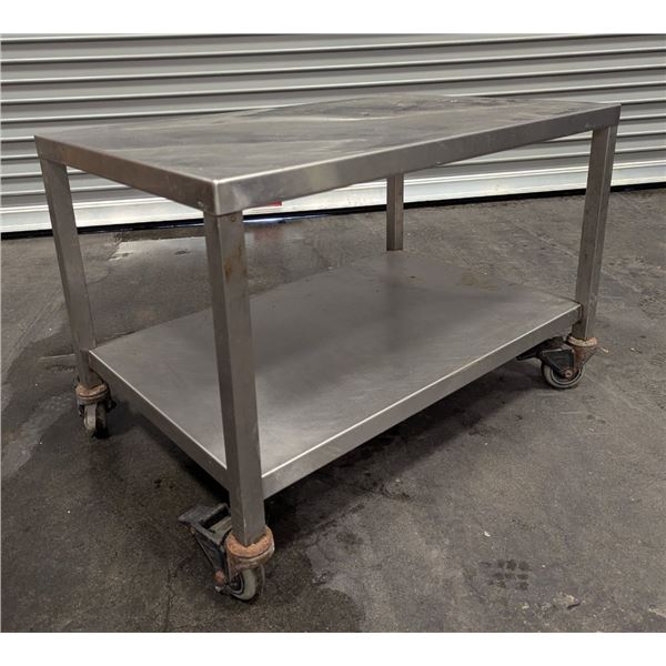 34" x 22" x 23" Stainless Steel Equipment Table With Casters
