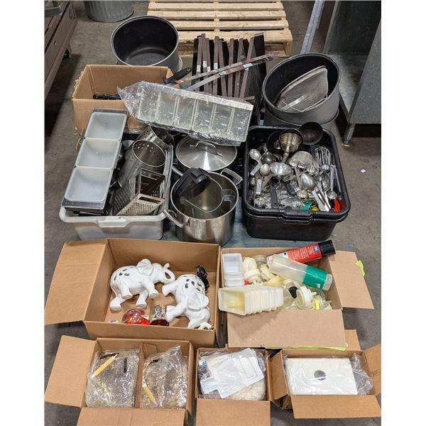 Pallet of Assorted Restaurant Misc