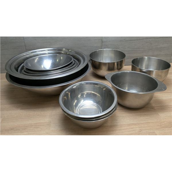 Various Sizes of Bowls - Lot of Approx. 15pcs