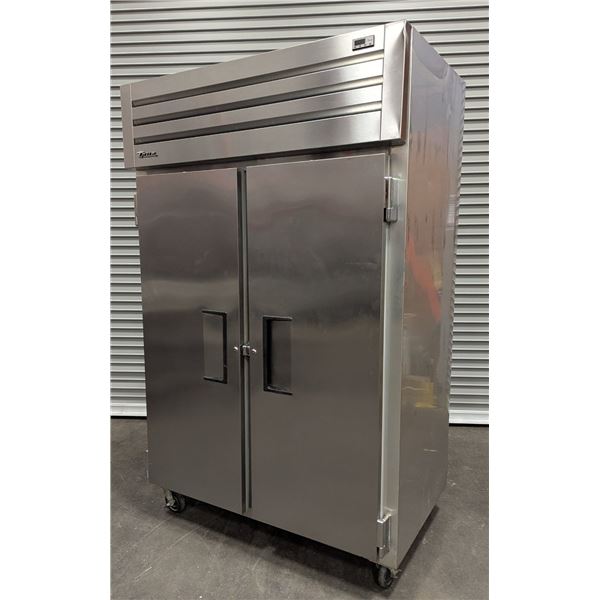 True STM2R-2S 53" Double Door Stainless Cooler