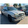 Image 2 : CHEV SILVERADO  2004 T-DONATION