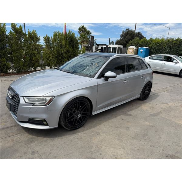 AUDI A3 E-TRON 2017 O/S TITLE 2 DAYS