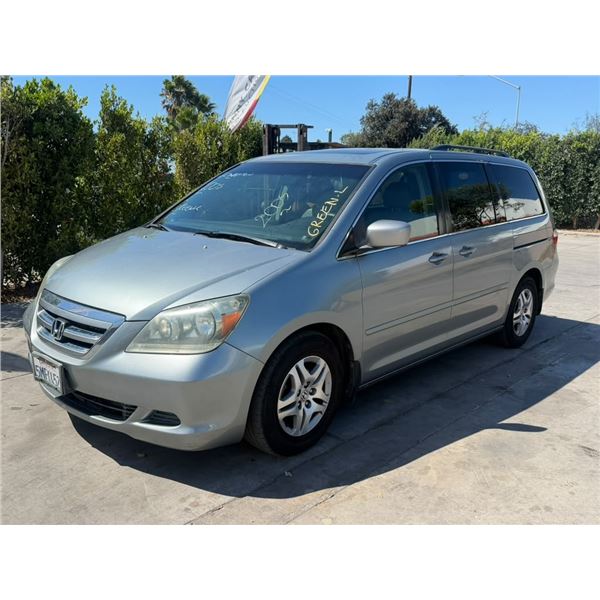 HOND ODYSSEY  2005 T-DONATION