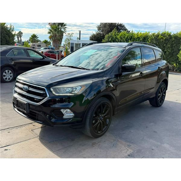 FORD  ESCAPE 2017 O/S-T SMOG-2 DAYS