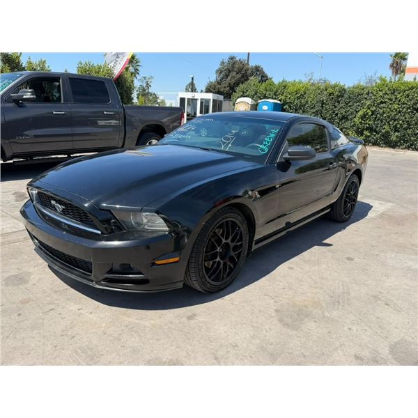 FORD  MUSTANG 2014 O/S TITLE 2 DAYS