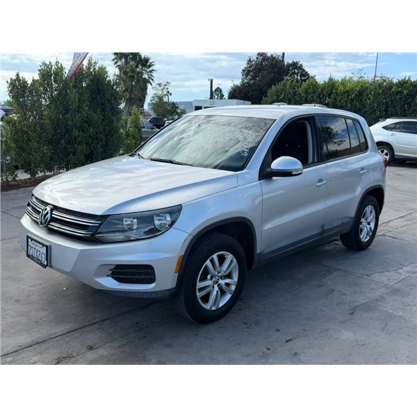 VOLK TIGUAN 2012 T-2 DAYS