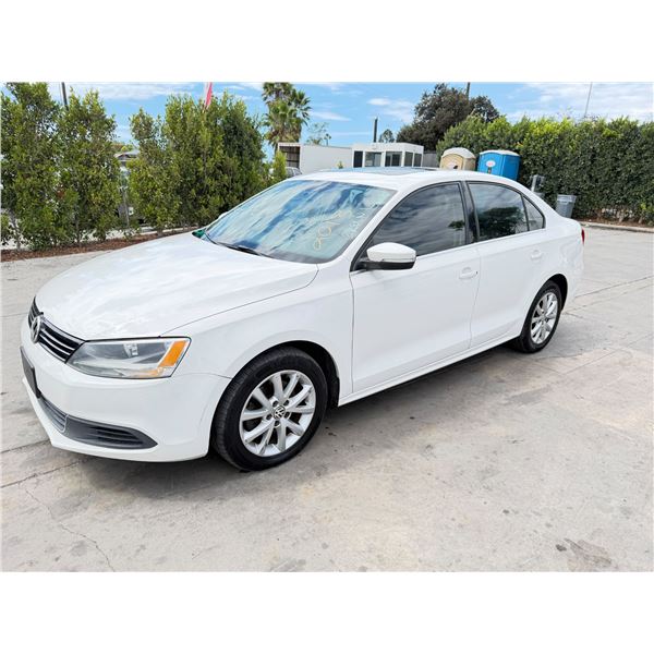 VOLK JETTA 2013 O/S TITLE 2 DAYS