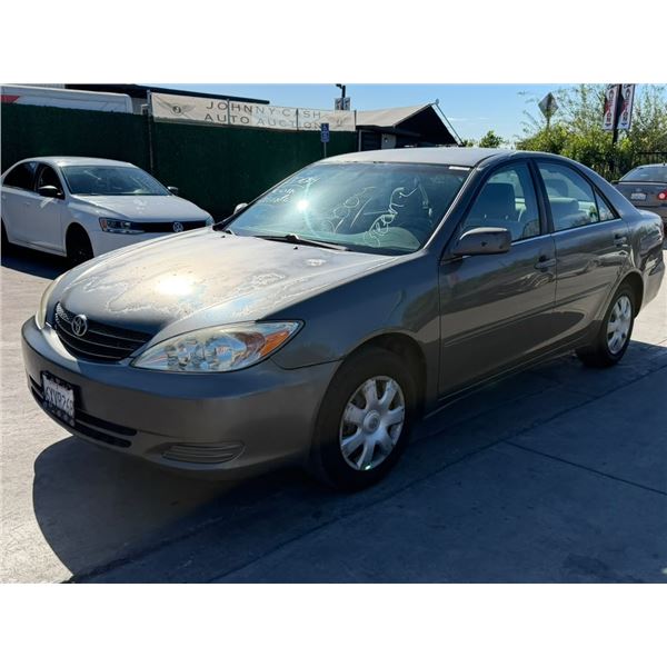 TOYT CAMRY 2004 T
