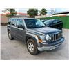 Image 2 : JEEP  PATRIOT  2014 O/S T-DONATION