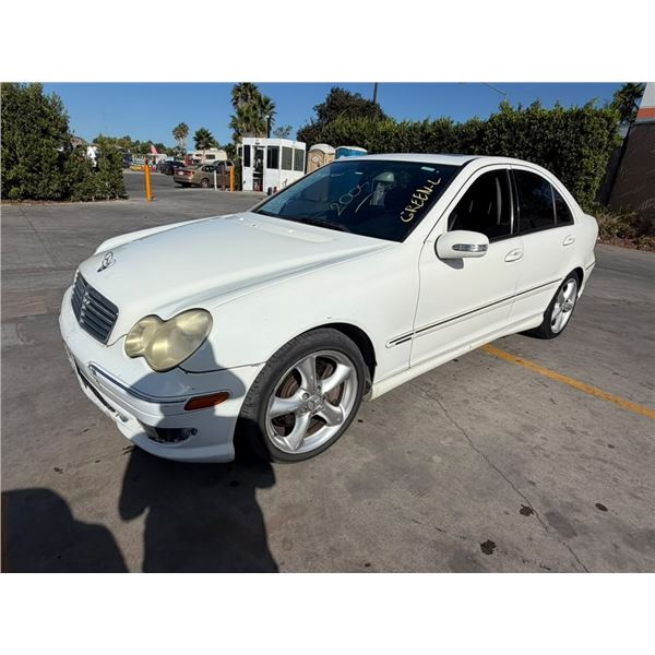 MERZ C230 2005 SALV T/DONATION