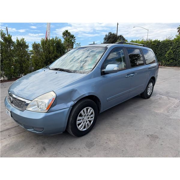 KIA  SEDONA 2012 T-DONATION