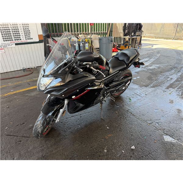 YAMAHA FZ6RAB 2011 T-DONATION