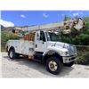 Image 1 : 2006 International 7500 Digger Derrick Utility Truck (Starts & Runs - See Video)