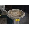Image 2 : BIRDBATH