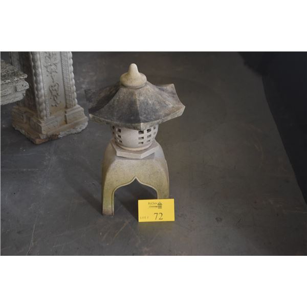 PLASTIC GARDEN LANTERN