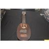 Image 2 : KAMAKA PINEAPPLE UKULELE (NEEDS RESTORATION)
