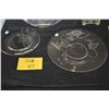 Image 1 : ETCHED GLASS PLATES (1 SIGNED DOROTHY THORPE) (8 1/4" & 11") (2 PCS)
