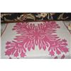Image 3 : HAND STITCHED HAWAIIAN QUILT/WALL HANGING, LILLY OF THE VALLEY, FEB 1992 BY TOMOKO WILLIAMS (41 1/2"