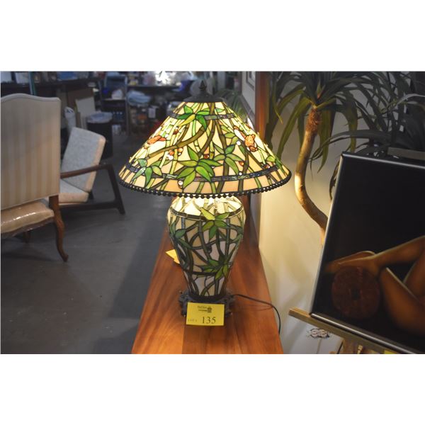 TIFFANY STYLE TABLE LAMP W/GREEN BAMBOO & PARROT MOTIF (27")