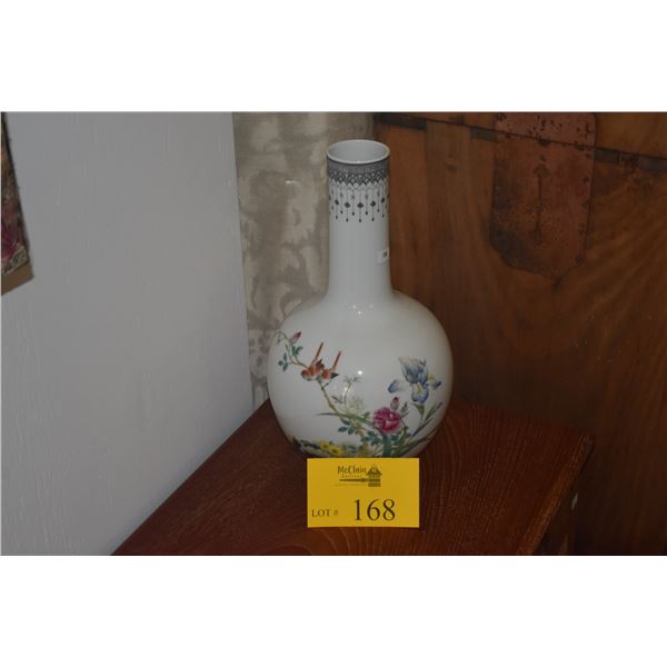 CHINESE FAMILLE ROSE VASE