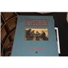 Image 6 : BOOK: LIMITED EDITION-CROSBY, STILLS, NASH & YOUNG, LOVE THE ONE YOU'RE WITH; SIGNED HENRY DILTZ 198