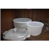 Image 3 : VINTAGE GLASBAKE FOR SUNBEAM BOWLS, VINTAGE CORNINGWARE CASSEROLE DISH & PYREX MEASURING CUPS (6 PCS