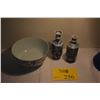 Image 1 : CHINESE PORCELAIN BLUE & WHITE HEXAGONAL PICTORIAL VASES (2) & BLUE & WHITE LANDSCAPE BOWL (6 1/2");