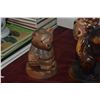 Image 4 : POLYCHROME SATSUMA "SHI SHI" LION (9" X 10") & WOOD CARVED BEARS (2) (3 PCS)