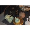 Image 3 : LARGE MIX LOT: MISC. JAPANESE PORCELAINS, DISHES, LACQUER BOXES, ETC.
