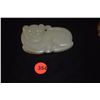 Image 1 : NEPHRITE CARVING OF CROUCHING ANIMAL (CARVED BOTH SIDES), CHINA (3 1/4" X 2")