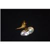 Image 4 : FASHION BIRD ON SOUTH SEA PEARL "RABBIT" BROOCH