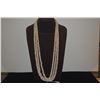 Image 2 : 3 STRAND PUPU O NIIHAU PIKAKE STYLE, MOMI-KEOKEO (WHITE DOVE SHELLS) W/POLEHOLEHO APA'UPU'A (BUMPY C