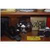 Image 1 : VINTAGE CAMERA'S & BINOCULARS (5 PCS)