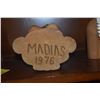Image 4 : 1976 (MADIAS) WOOD CARVING (2 PCS)