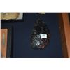 Image 5 : COLLECTION OF ARROWHEADS & STONE IMPLEMENTS (51 PCS)