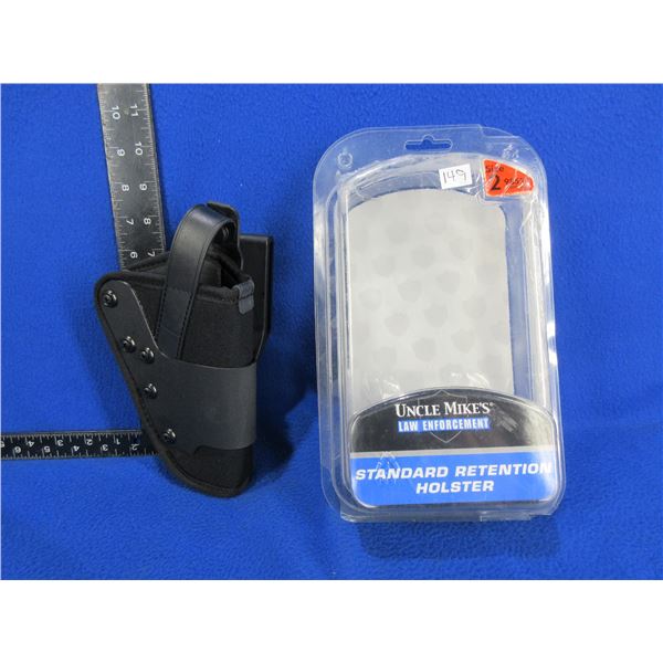 Uncle Mike's Law Enforcement Standard Retention Holster - Size 2