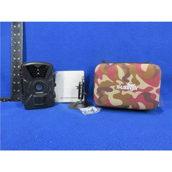 X-Lounger Trail Camera with Instructions, Mount and Carry Case - Not Tested