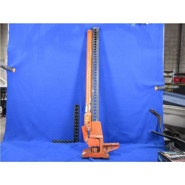 J.C. Hallman Mfg. Co. Jackall - PICK UP ONLY - Lifting Capacity 3630 Kg