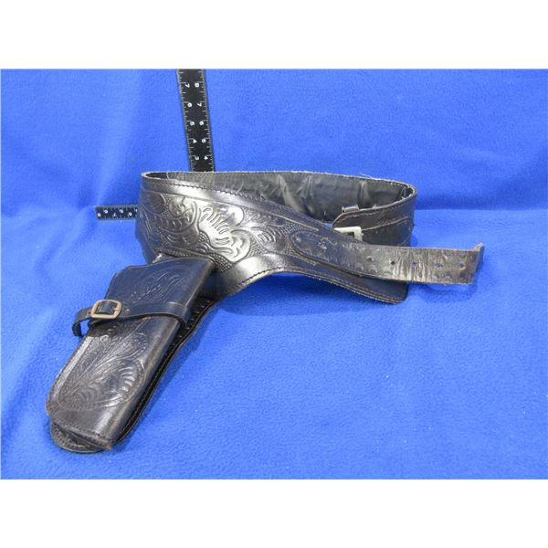 Leather Ammo Belt with Leather Holster - Does have some damage and wear