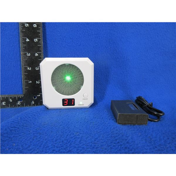 NEW - 9MM Dry Fire Training Portable Laser Target with USB Charging Cord
