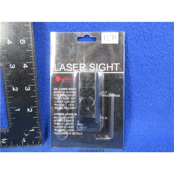 NEW - EN Red Laser Sight - Range: > 100M, Metal Housing