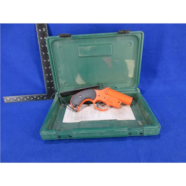 12 Gauge Orion Flare Gun with Case