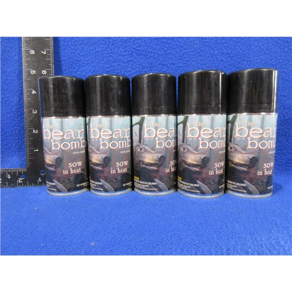The Bear Bomb Scent Fogger Sow In Heat Aerosol Spray - 5 x 5oz Cans