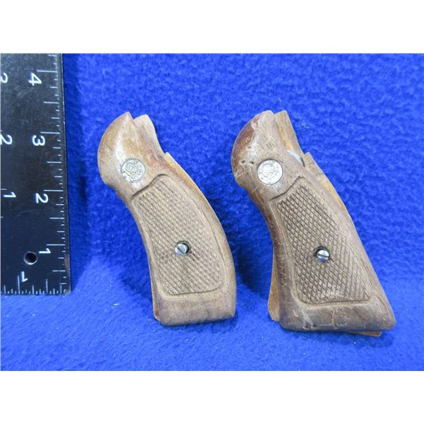 2 Pairs Smith & Wesson "K" Frame Wood Grips with Screws