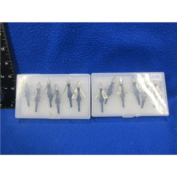 Lot of 12 Broadheads